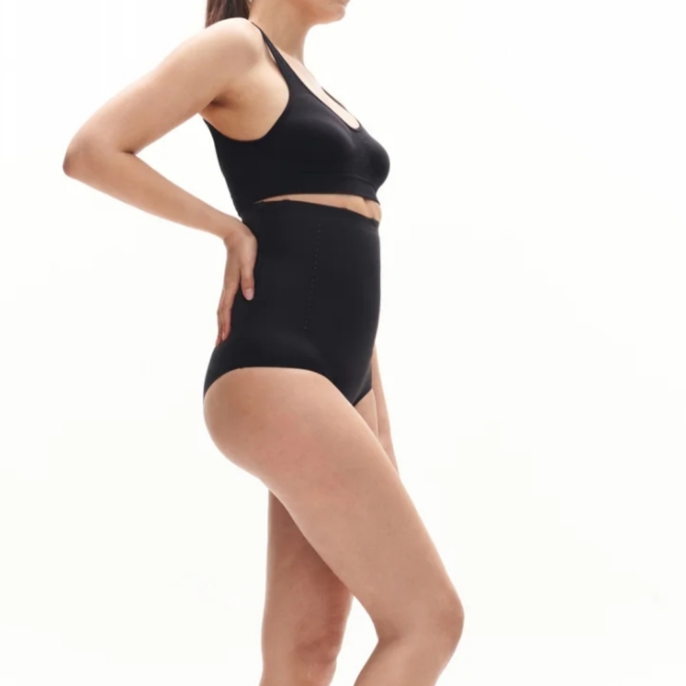 NEW Heist Studios The High Waist Brief Shapeware Black Large